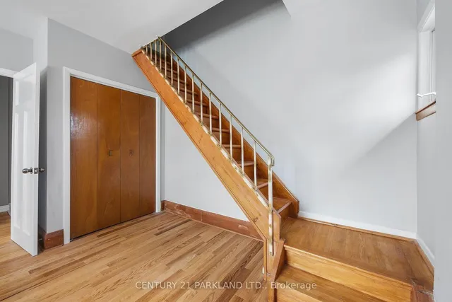 Additional image 24 of 114 Rosemount Ave