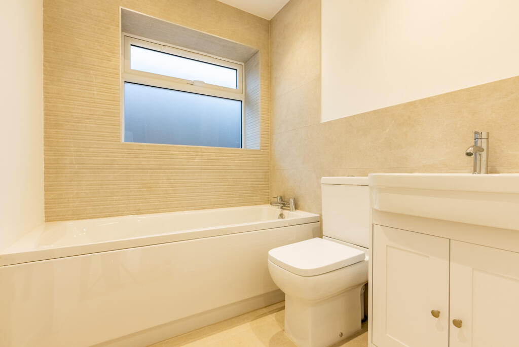 Additional image 11 of Fontmell Close, St. Albans, Hertfordshire, AL3