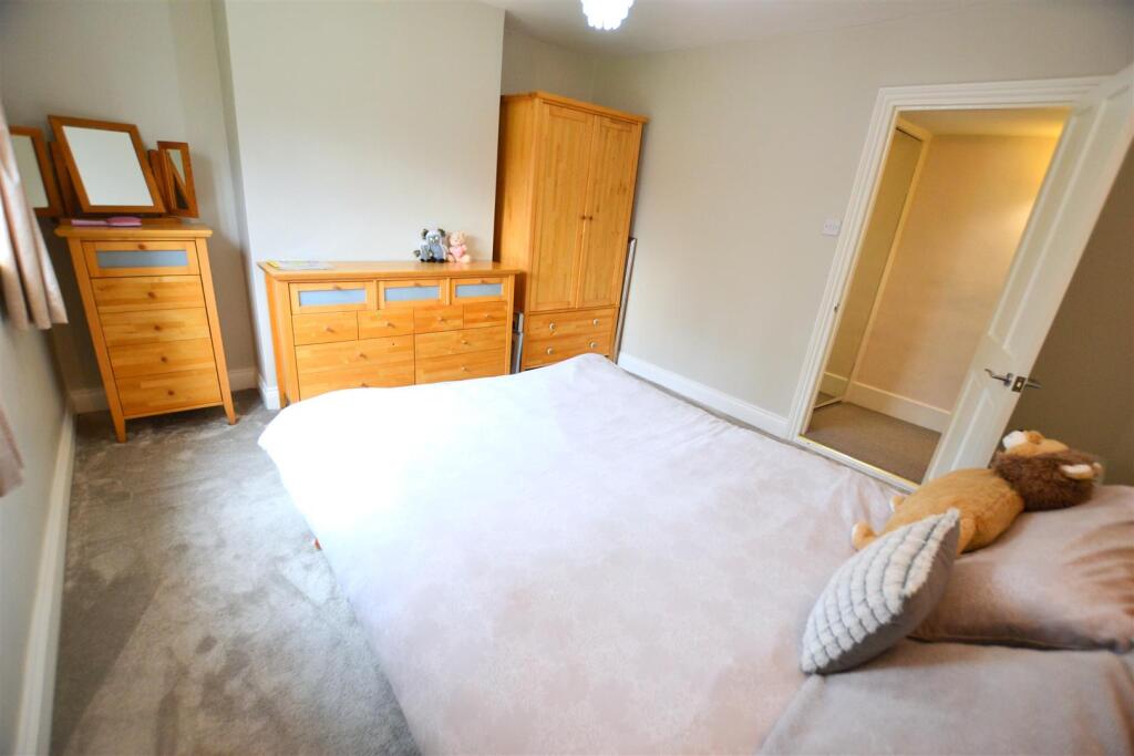 Additional image 42 of Woodside Green, Will Hill, Essendon