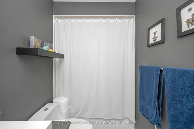 Additional image 27 of 2396 Emerson Dr