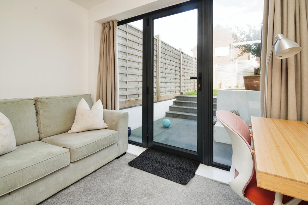 Additional image 18 of Cliff Road, Brighton, BN2
