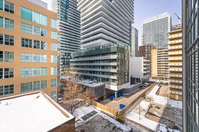 Additional image 15 of 212 Eglinton Ave Unit 506