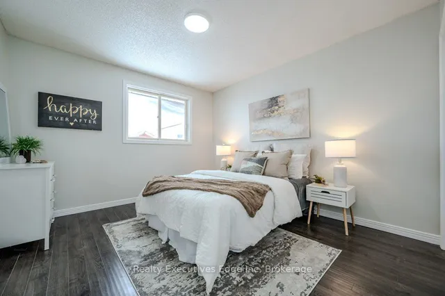 Additional image 22 of 28 Summerhill Cres