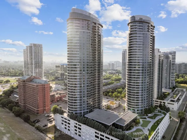 135 Village Green Sq Unit 816