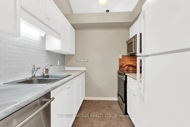 Additional image 7 of 962 Glasgow St