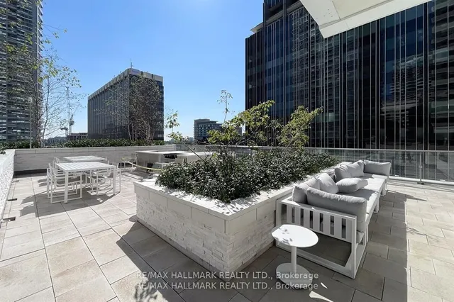 Additional image 22 of 2221 Yonge St Unit 4702
