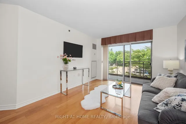 Additional image 10 of 100 Burloak Dr Unit 1214