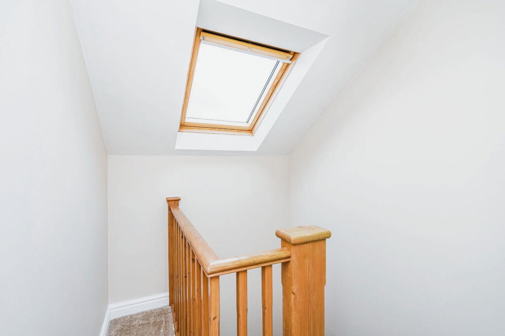 Additional image 13 of ROMSLEY, Eastleigh Drive