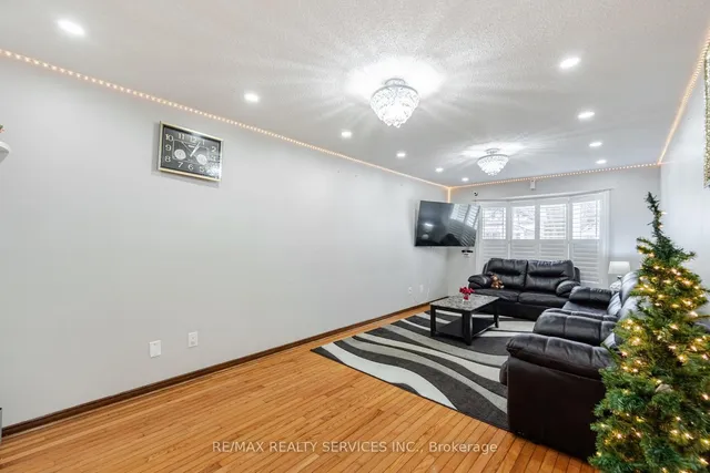 Additional image 10 of 67 Stoneledge Circ