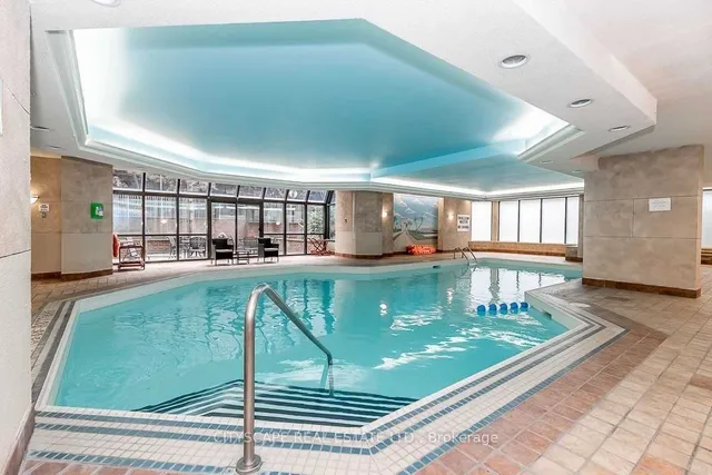 Additional image 19 of 633 Bay St Unit 922