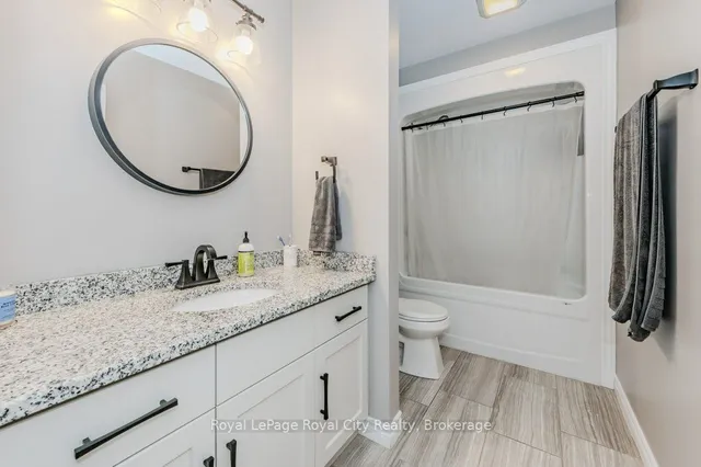 Additional image 22 of 213 Tremaine Cres