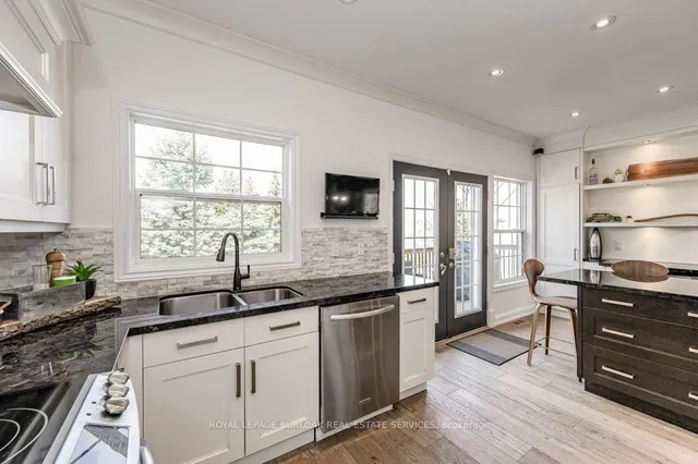 Additional image 18 of 1061 North Shore Blvd Unit 5