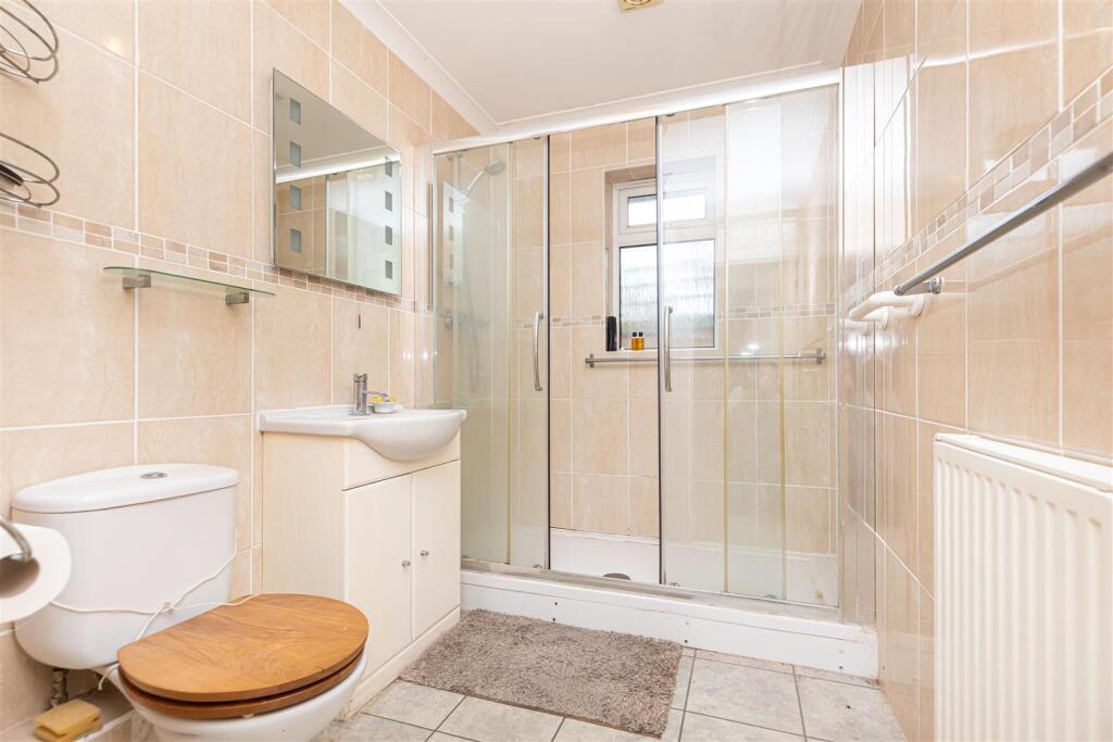 Additional image 14 of Spacious Bungalow on Evelyn Road, Bournemouth