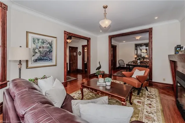 Additional image 8 of 33 Roland St