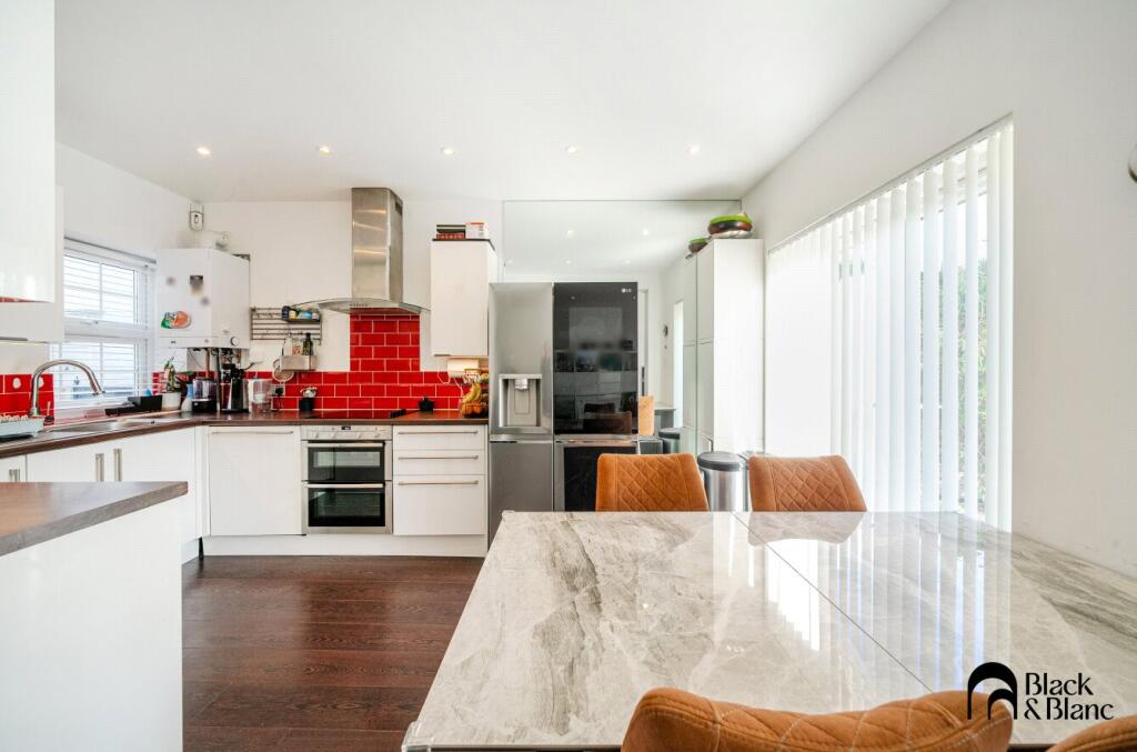 Additional image 4 of Walpole Road, Bromley, BR2