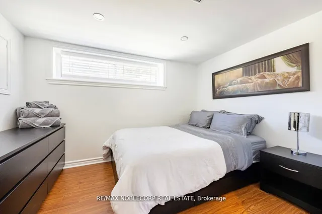 Additional image 38 of 4230 Bloor St