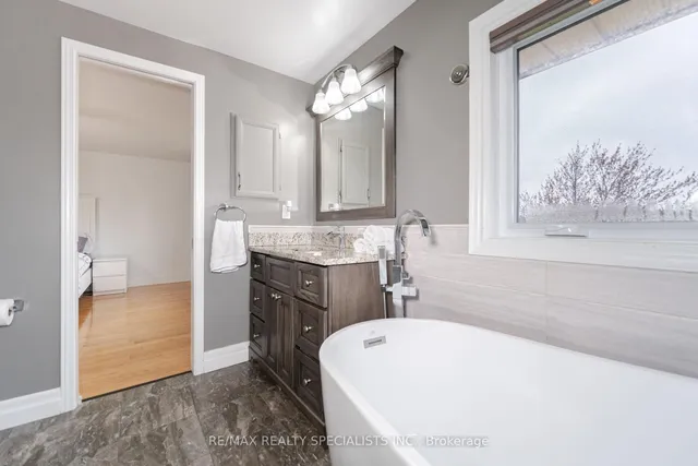 Additional image 23 of 8 Drayglass Crt