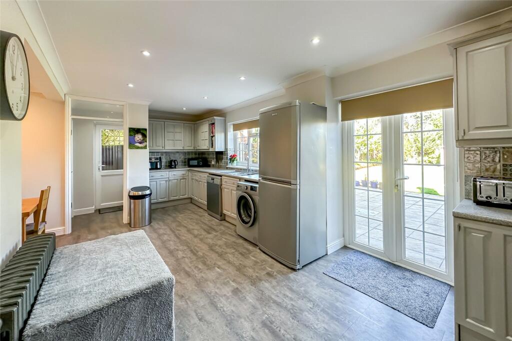 Additional image 14 of Woodfield Way, St. Albans, Hertfordshire, AL4