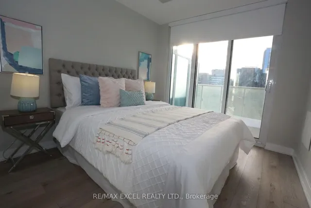 Additional image 21 of 15 Queens Quay Unit 2705
