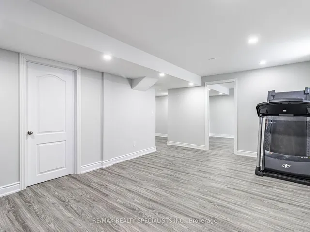 Additional image 33 of 78 Roulette Cres