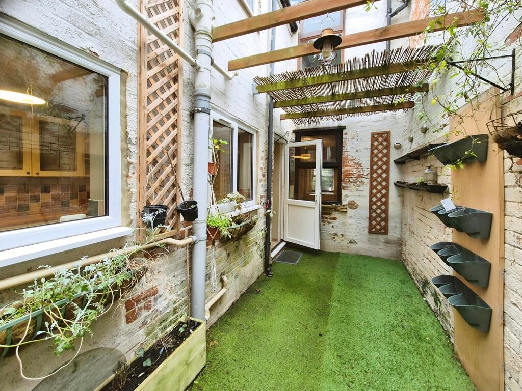 Additional image 4 of Eastland Road, Yeovil