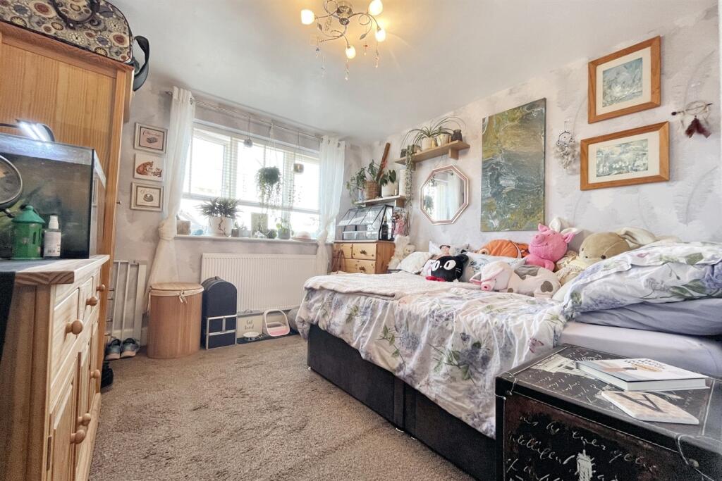 Additional image 12 of Tuckton