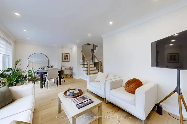 Additional image 3 of 19 West Deane Park Dr Unit 4