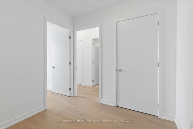 Additional image 14 of 3100 Keele St Unit 608