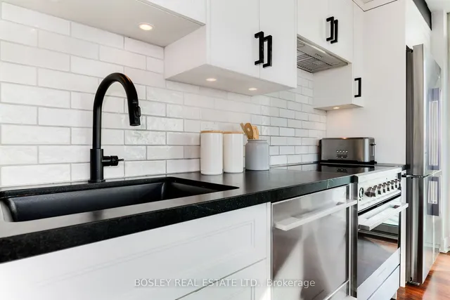 Additional image 15 of 35 Brian Peck Cres Unit 418