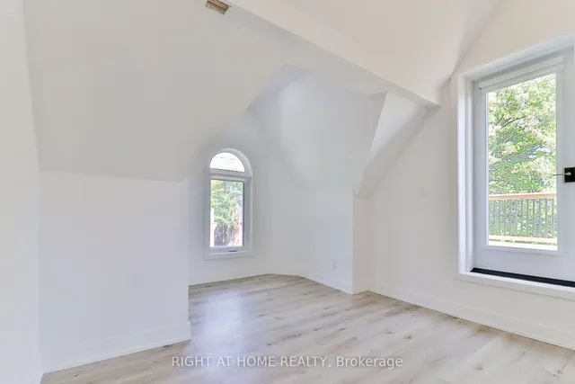 Additional image 21 of 45 Brock Ave