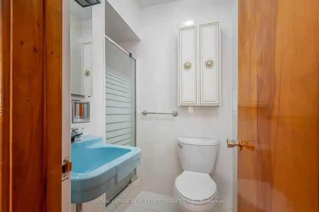 Additional image 18 of 80 Glenden Ave