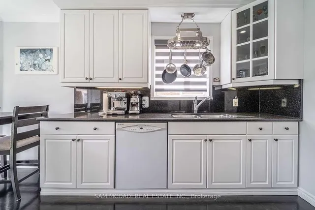 Additional image 5 of 5599 Brenchley Ave