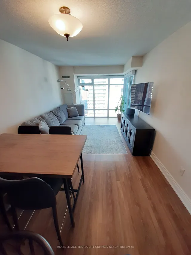 Additional image 4 of 2181 Yonge St Unit 2109