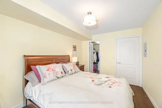 Additional image 7 of 212 Eglinton Ave Unit 506