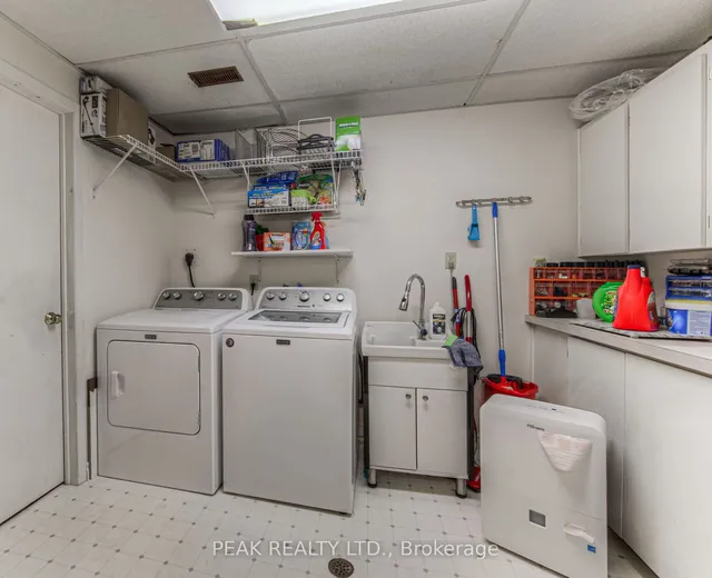 Additional image 29 of 93 Uxbridge Cres