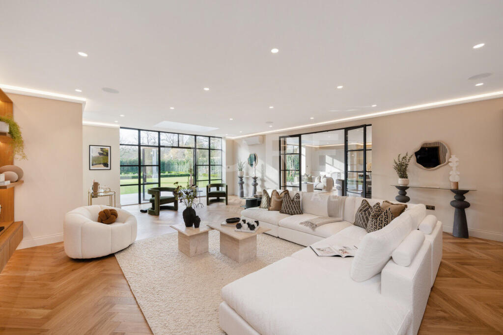 Additional image 4 of Mymms Drive, Brookmans Park, AL9