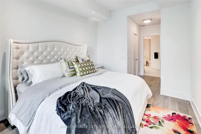 Additional image 14 of 1 Edgewater Dr Unit 212