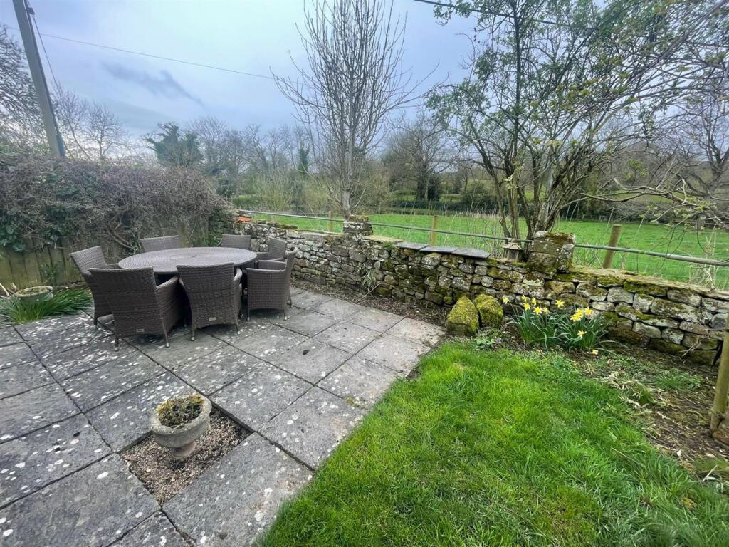 Additional image 11 of Newsham