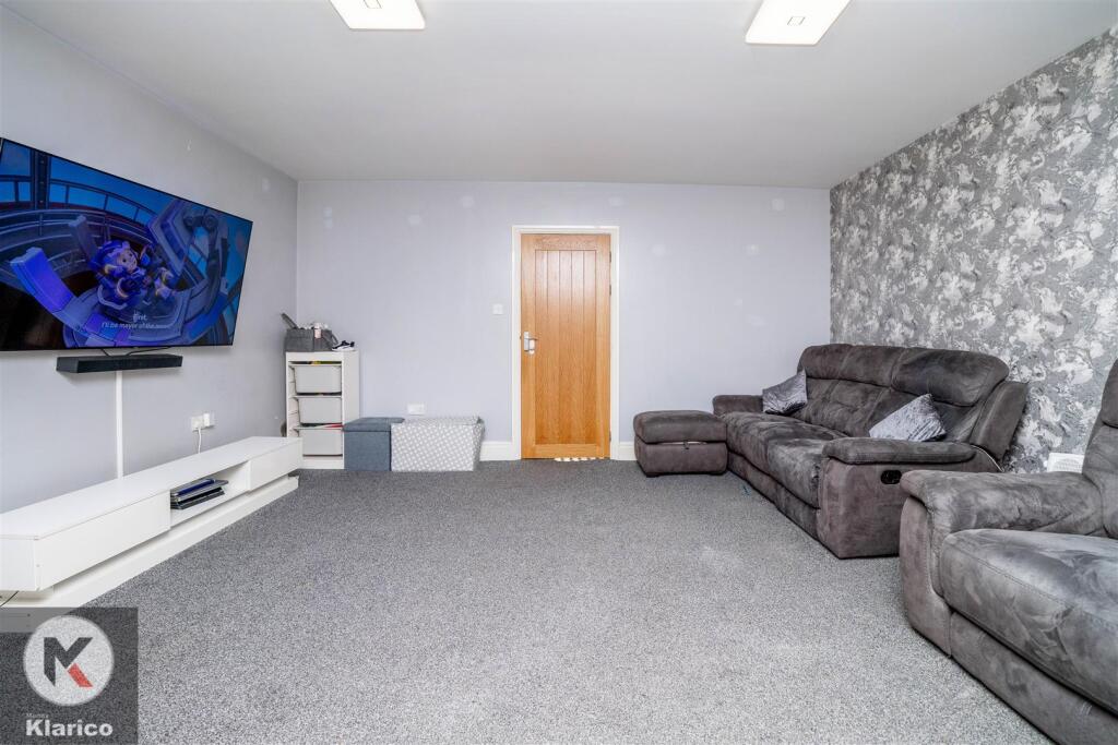 Additional image 5 of Hartfield Crescent, Acocks Green