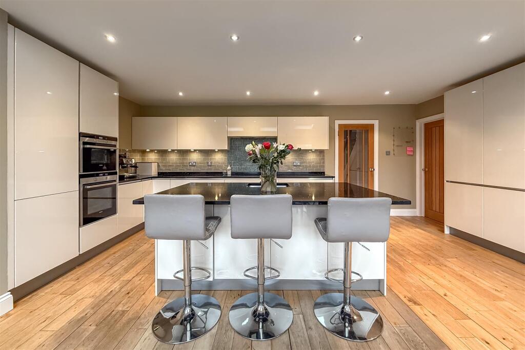 Additional image 38 of The Ridgeway, St. Albans