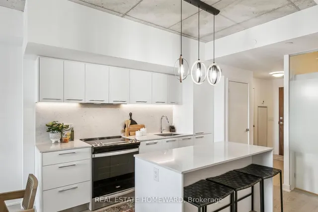 Additional image 8 of 665 Queen St Unit 211