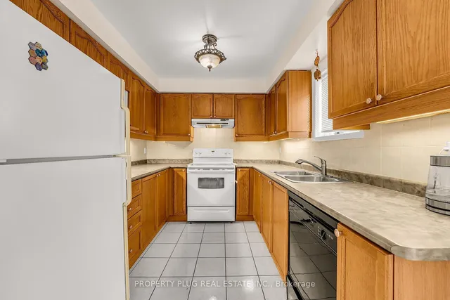 Additional image 10 of 41 Fordwich Blvd