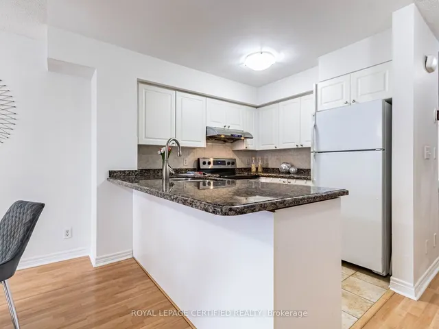 Additional image 10 of 55 Cedarcroft Blvd Unit 6