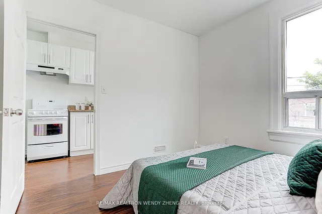 Additional image 17 of 2179 Dundas St