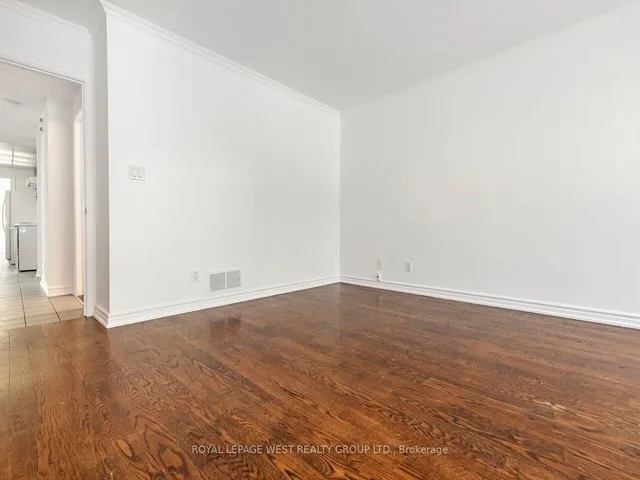 Additional image 26 of 42 Tilden Cres