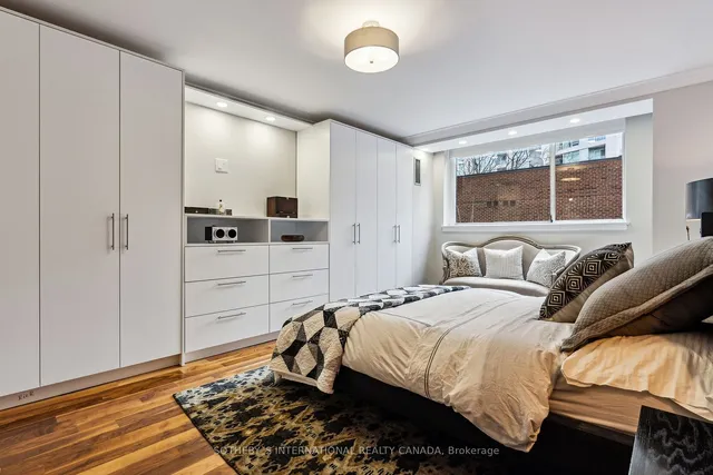 Additional image 14 of 15 Mcmurrich St Unit 401