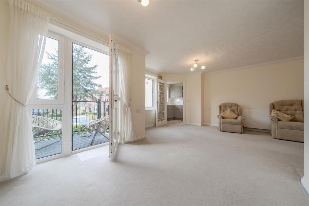 Additional image 5 of Alexandra Lodge, Thornbury