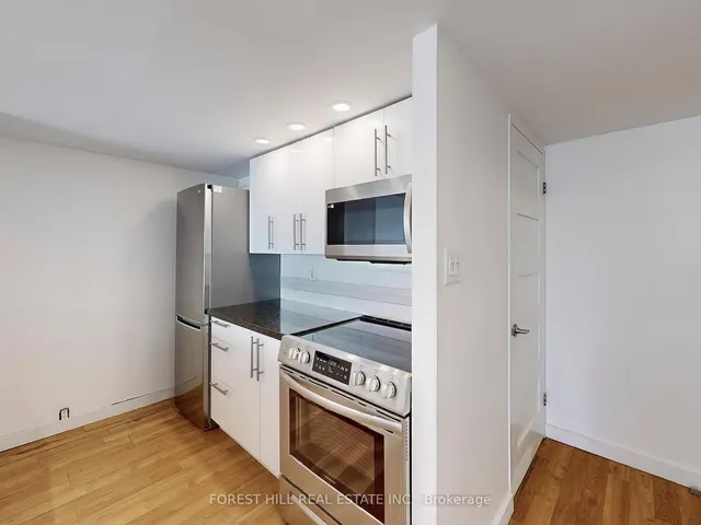 Additional image 21 of 725 King St Unit 901