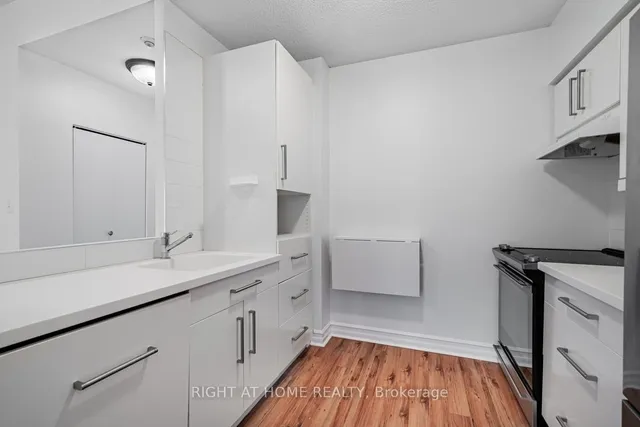 Additional image 12 of 25 Grenville St Unit 405