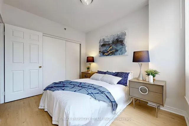 Additional image 28 of 43 Eglinton Ave Unit 205